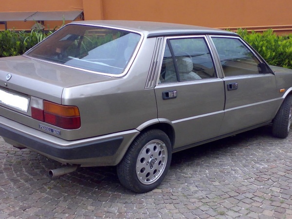 Lancia Prisma фото