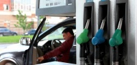 Россияне перестали покупать бензин на карантине, цены могут вырасти